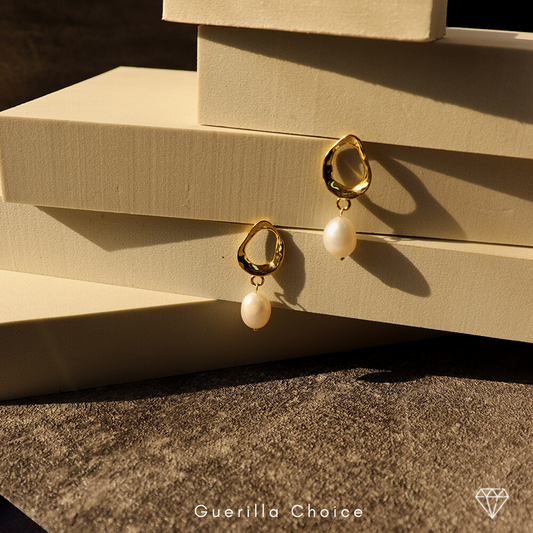 SEASHELL PEARL EARRINGS