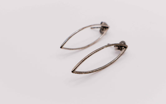 Silver Eye-Shaped Earrings – Elegant Sterling Silver Jewelry for Women