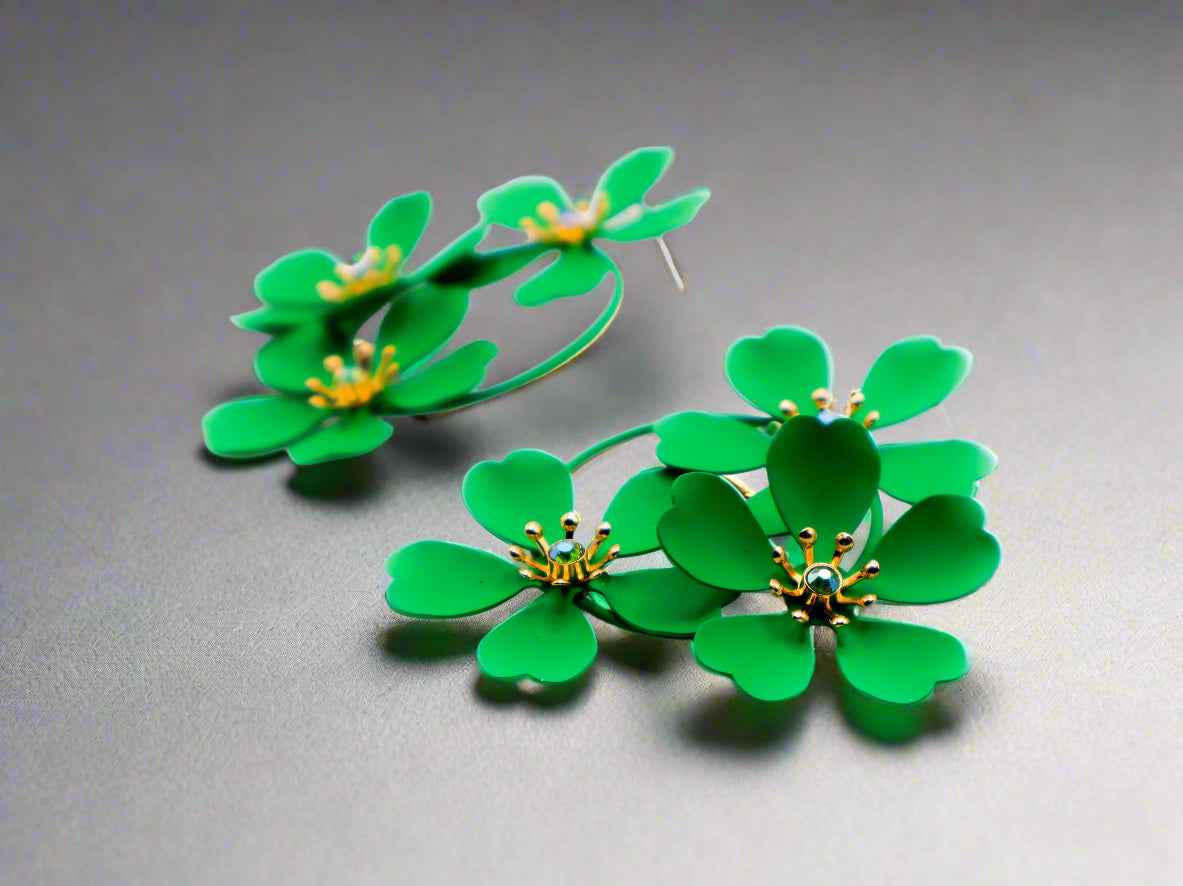 Boucles d'oreilles Green Blooms – Boucles d'oreilles de luxe à fleurs vertes