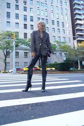 Black & White Tweed Checkers Blazer – Women’s Chic Tailored Jacket