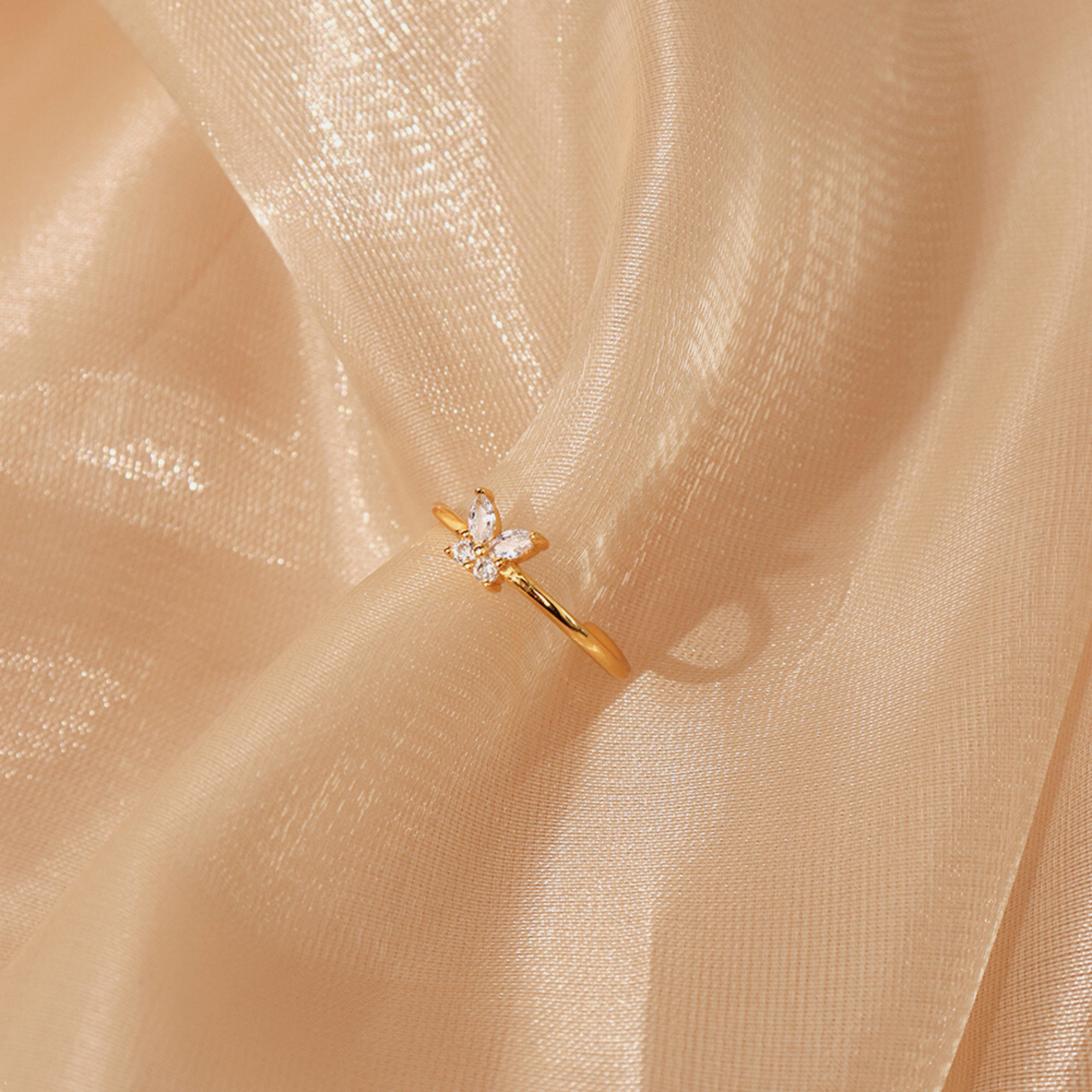 CLARISSE THAYER RING