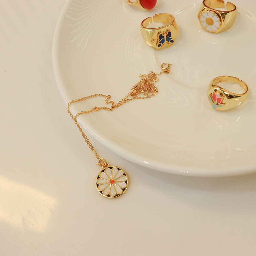 LOTTE FOREST CHARM NECKLACE