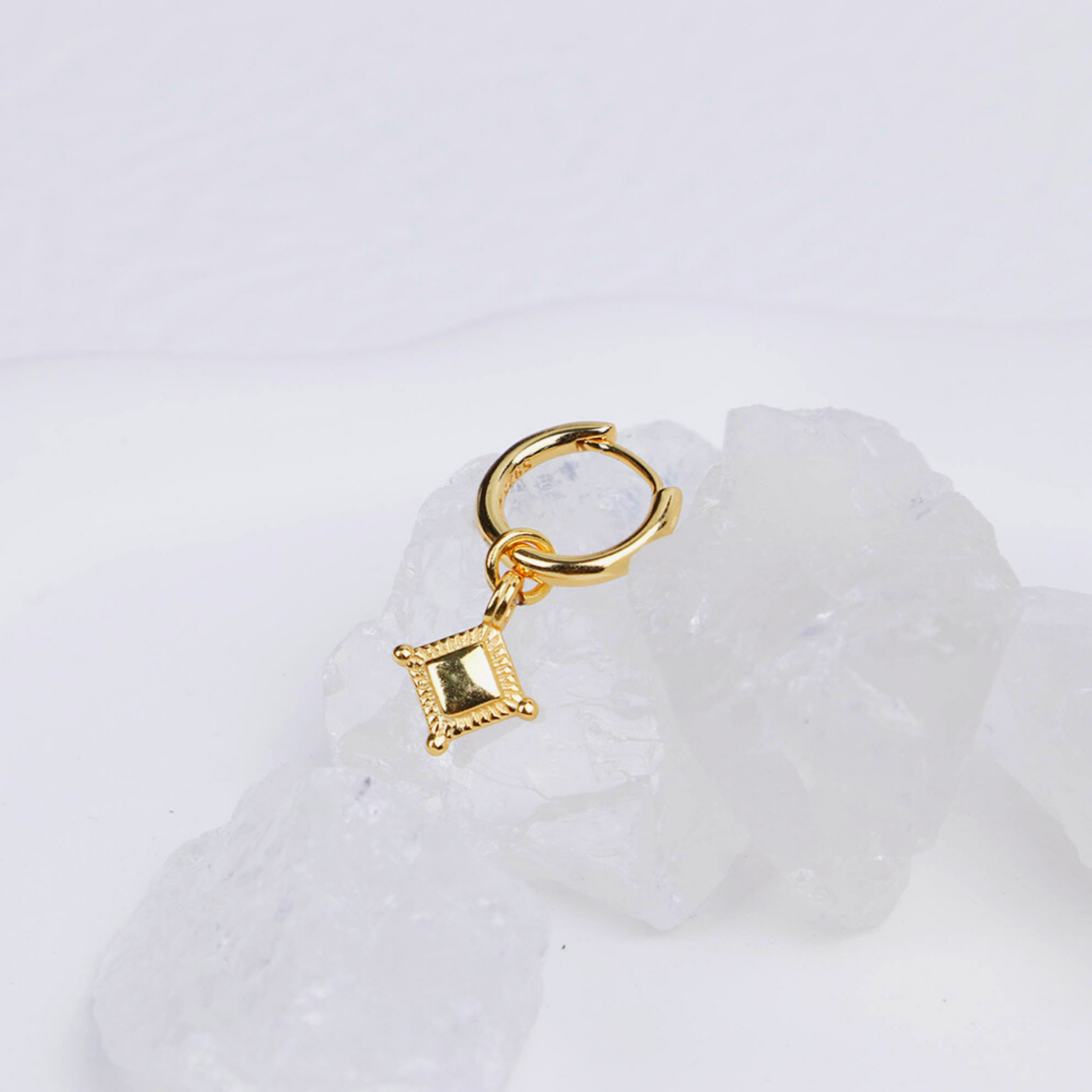 MADDIE STAR EARRINGS