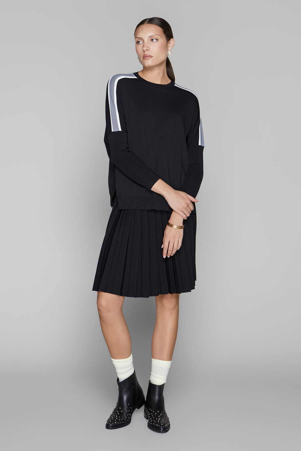 Montia Top in Black Gray Stripe