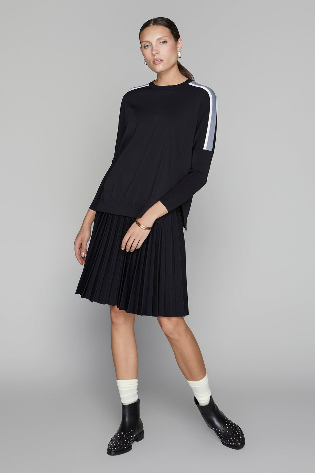 Montia Top in Black Gray Stripe