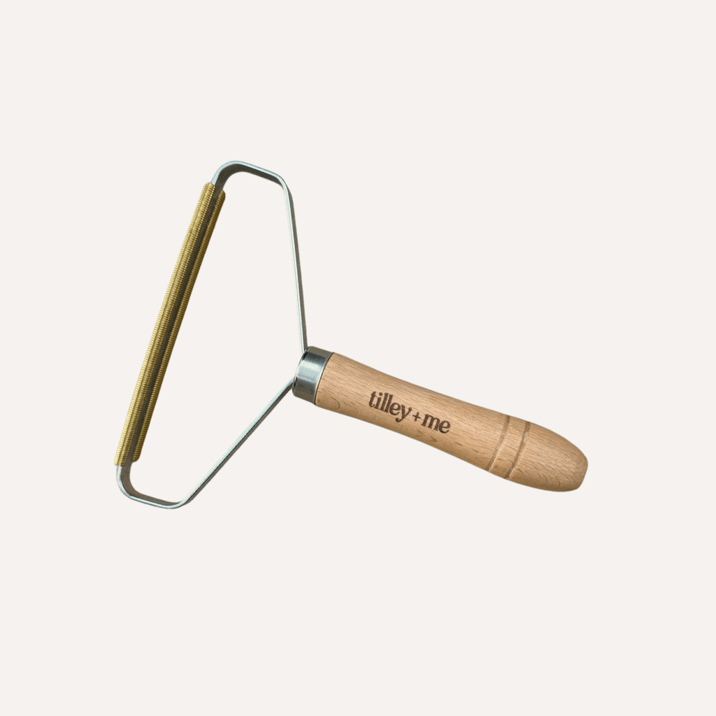 Effective Pet Hair Lint Remover made from Beech Wood- Eco-Friendly & Reusable - Lolomo!