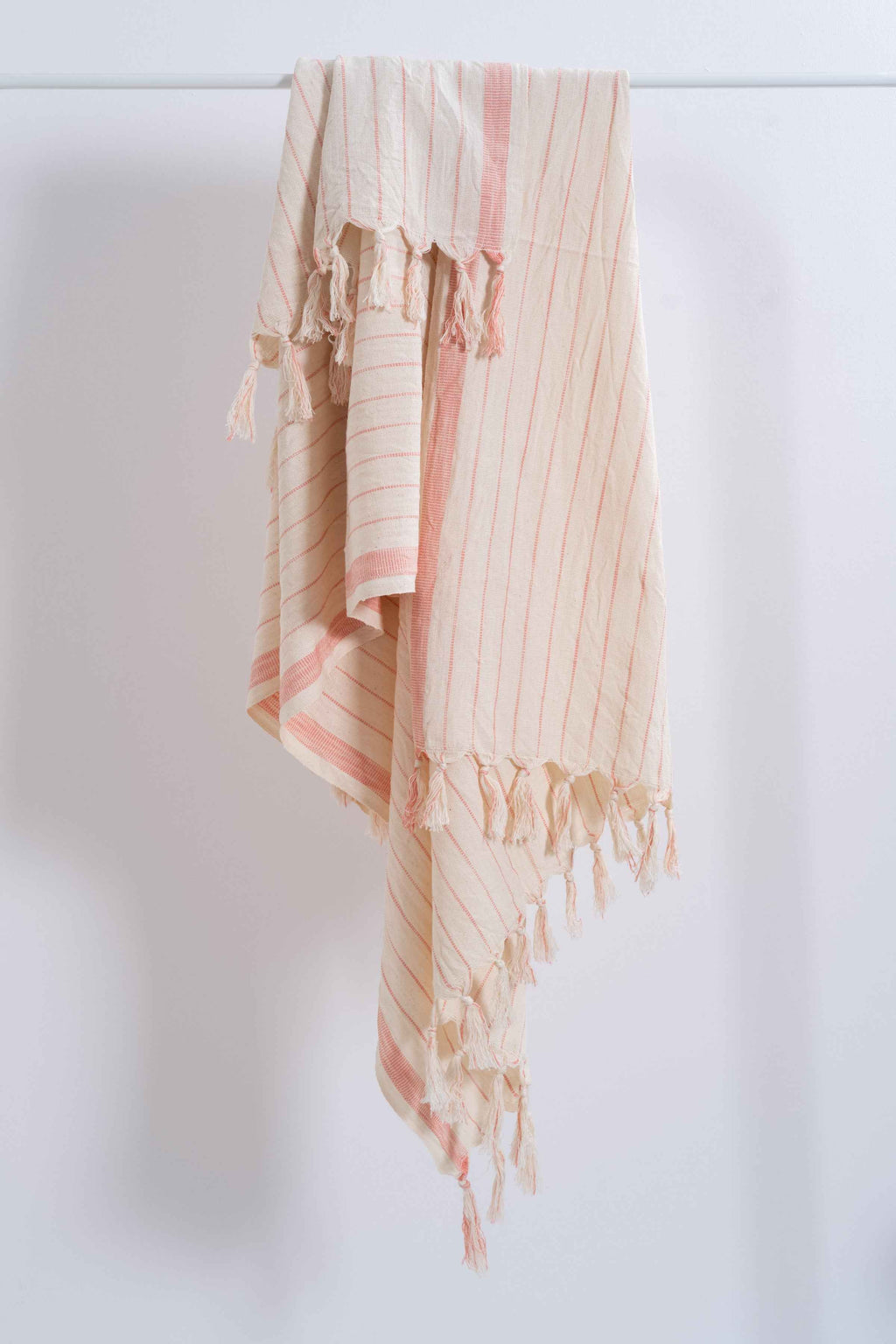 Drama Coral Towel