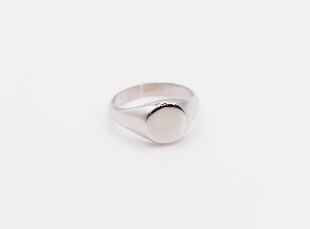 Italian Oval Silver Ring – Elegant Statement Ring for Women - Lolomo!