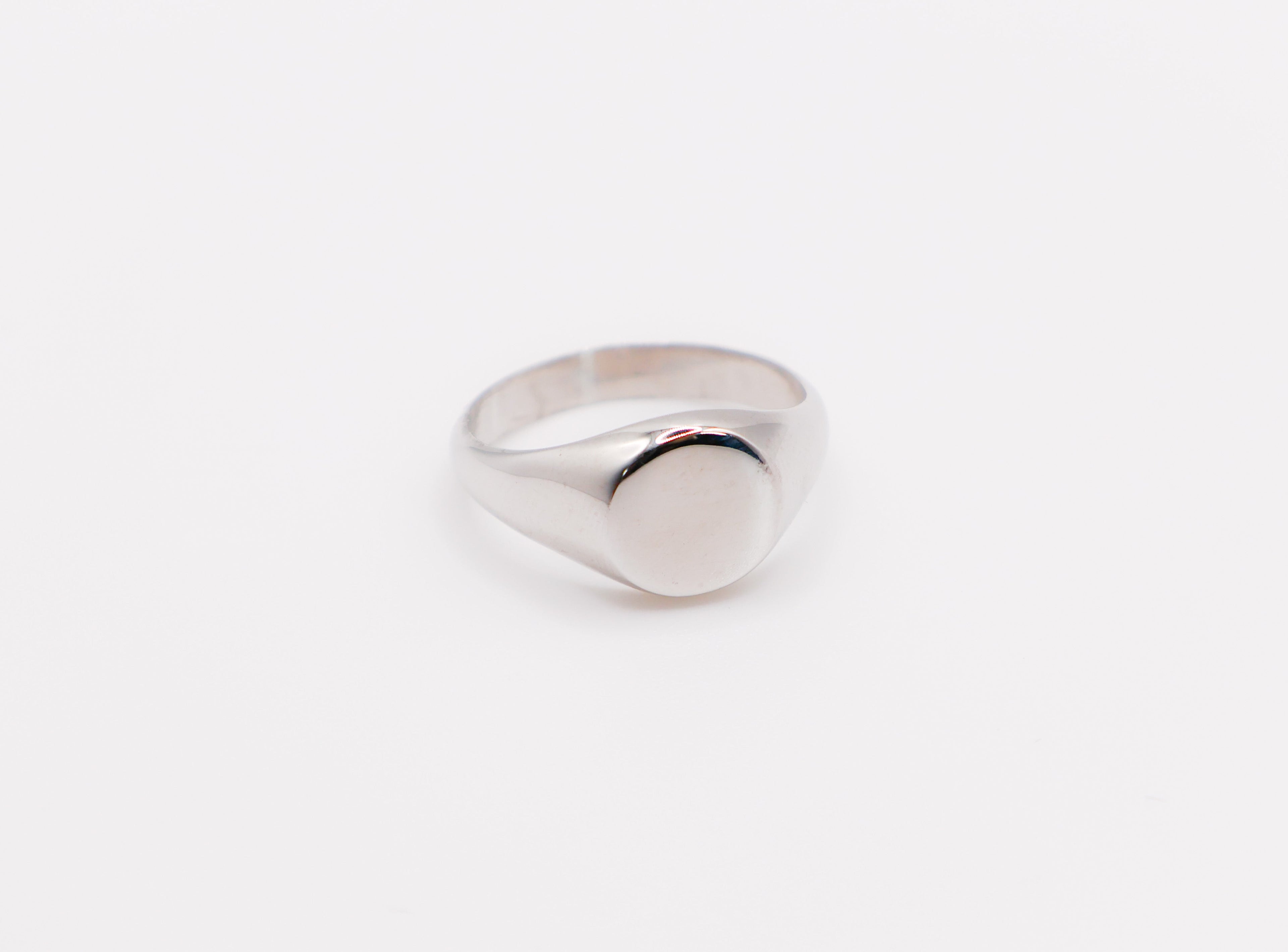 Italian Oval Silver Ring – Elegant Statement Ring for Women - Lolomo!