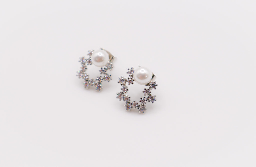 Pearlescent Elegance White Gold Earrings - Lolomo!