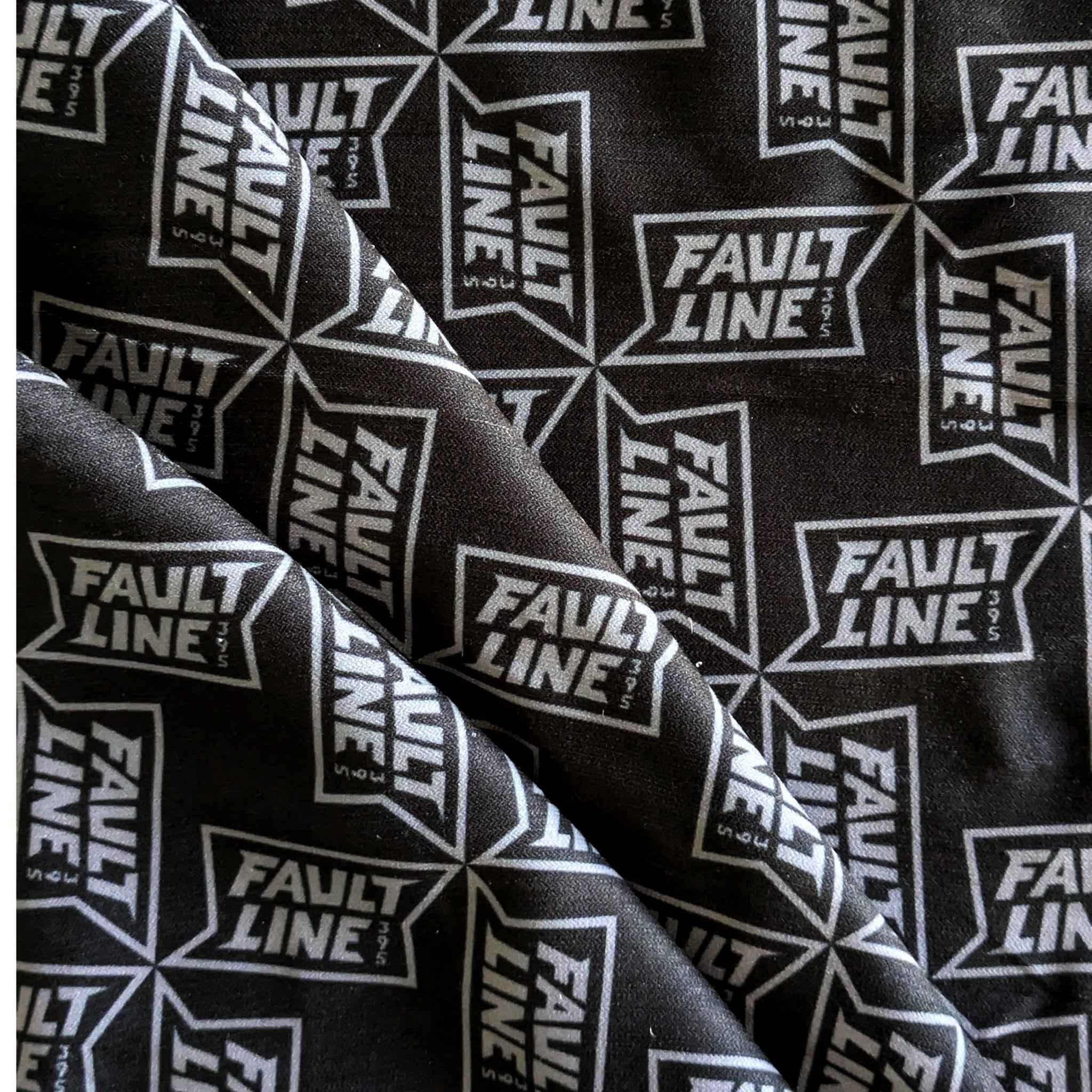 Ecoshield Infinity Neck Gaiter - Black