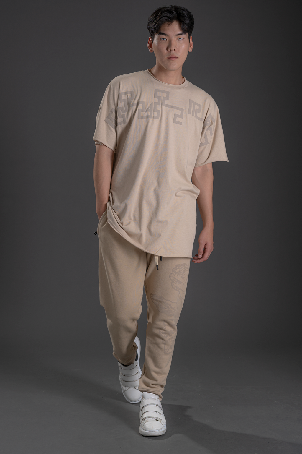 Manifesting Dreams Tee - Sand