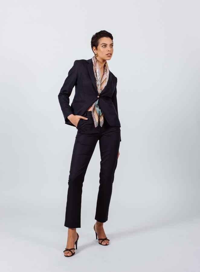 Tailoring Slim Pants in Navy Blue – Women’s Slim-Fit Trousers