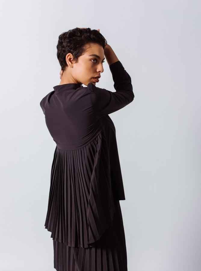 Stylish Pleated Blouse in Black – Women’s Elegant Top