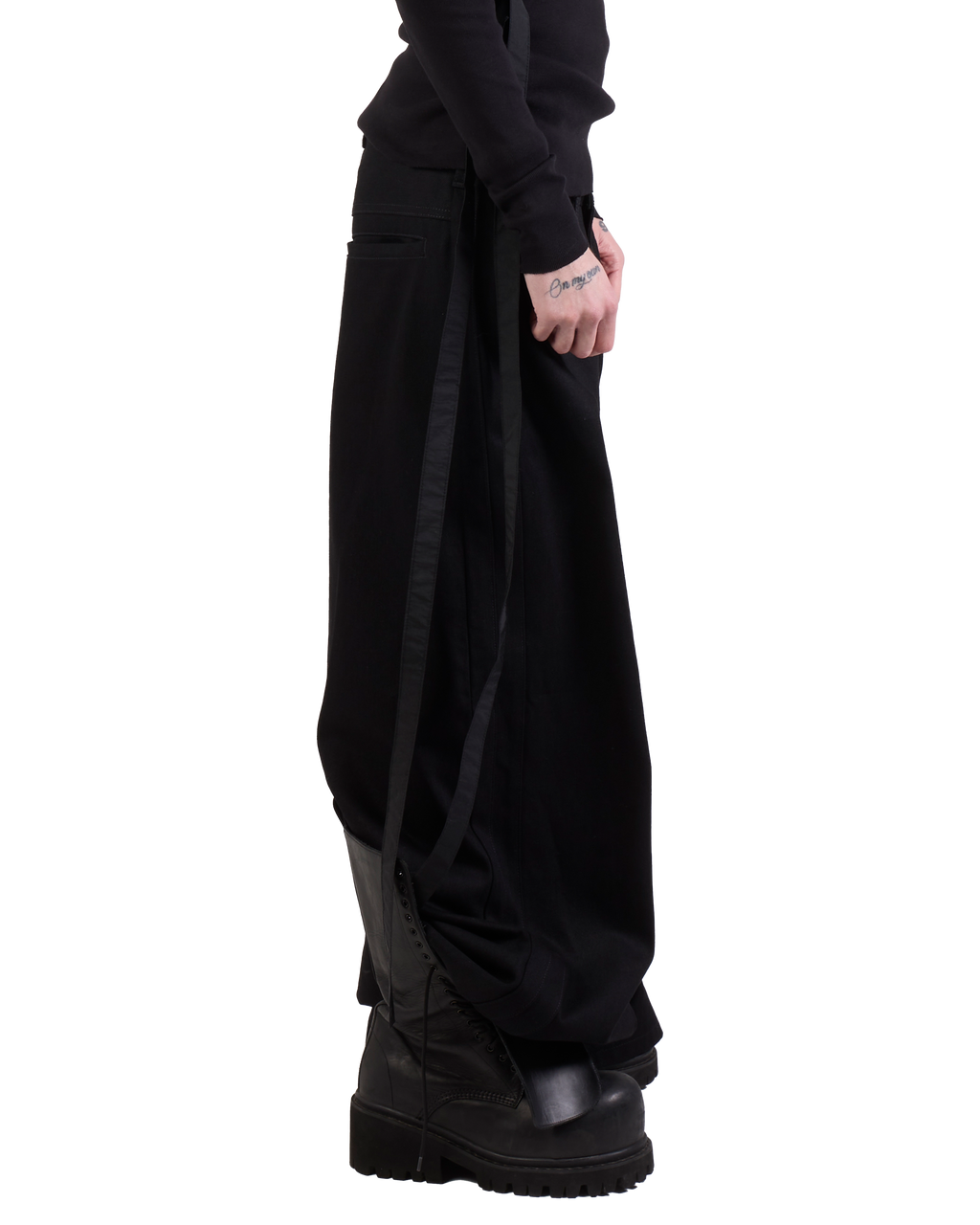 BLACK PLAID SCOUT DENIM