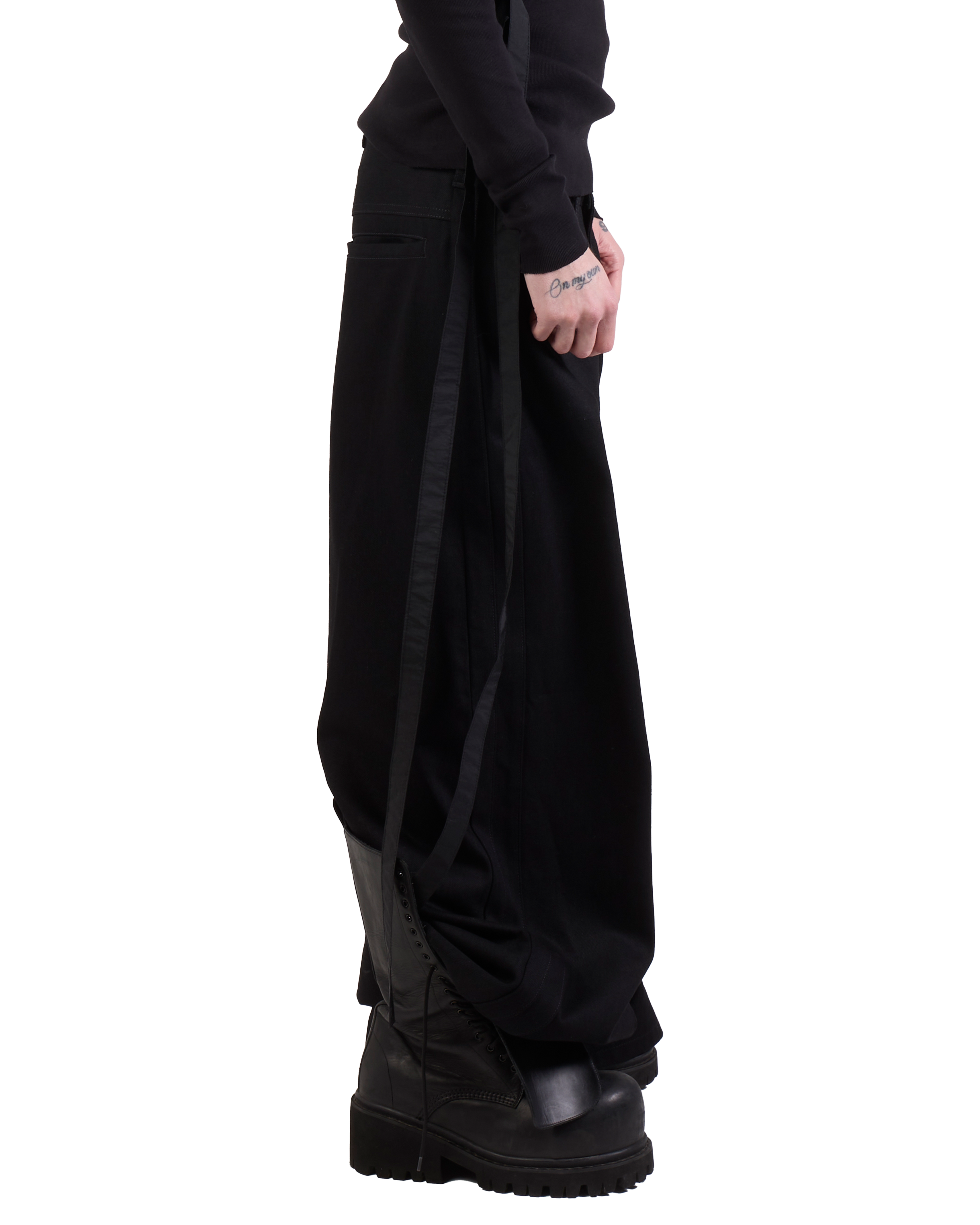 BLACK PLAID SCOUT DENIM