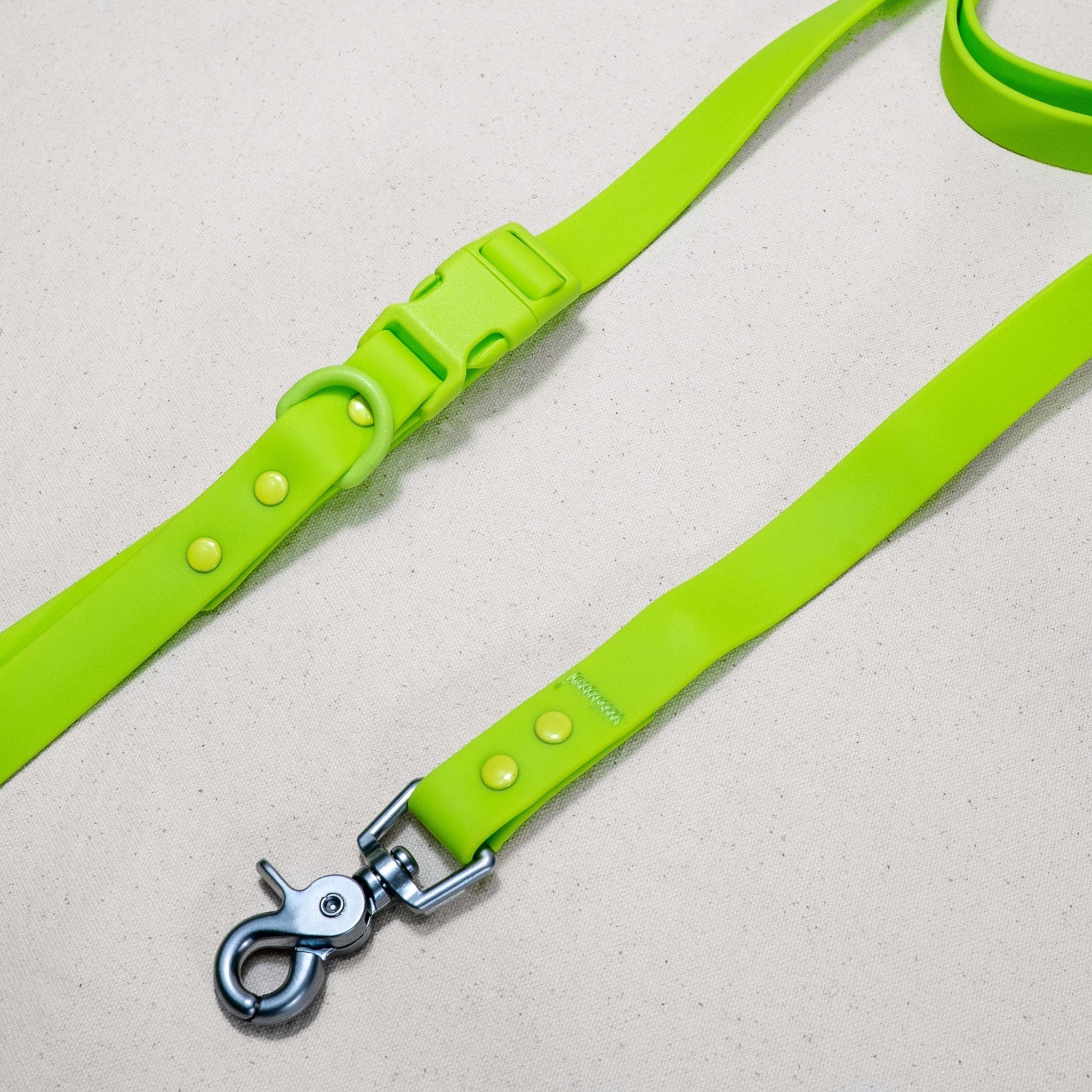 PVC Handsfree Dog Leash - All Weather Waterproof Durable & Odor-Resistant