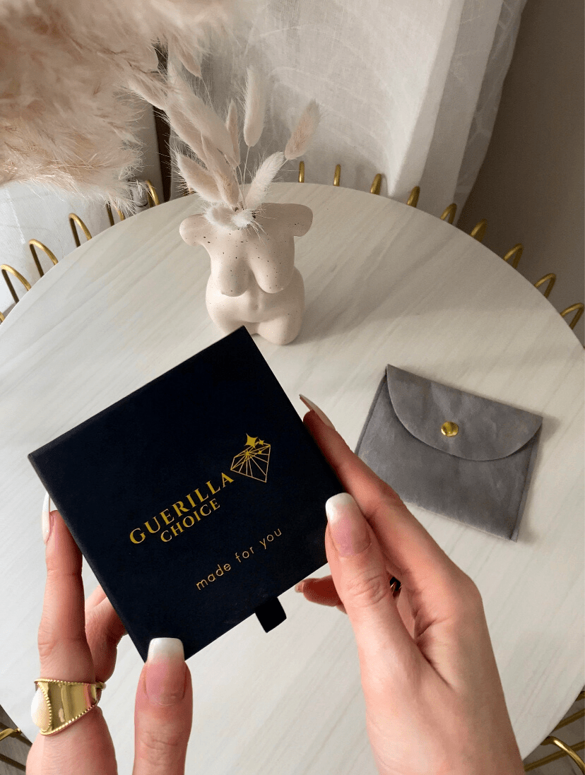 CHARM GOLD BRACELET - Lolomo!