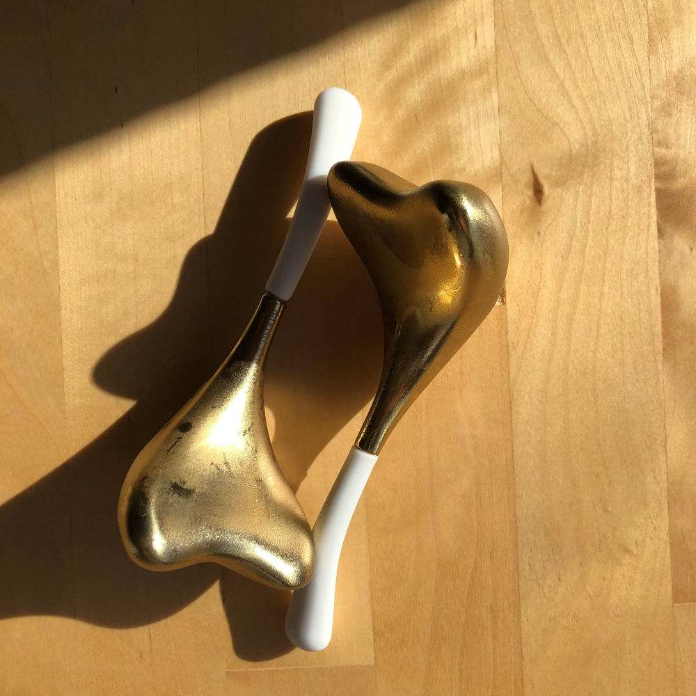 Cryo Face Sculpting Gua Sha for Wrinkles - Hypoallergenic and Instant Cool - Lolomo!