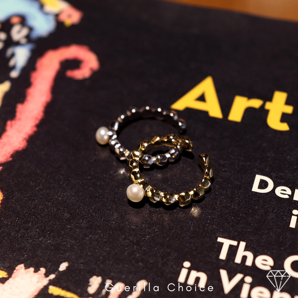 JASMINE PEARL CHARM RING - Lolomo!