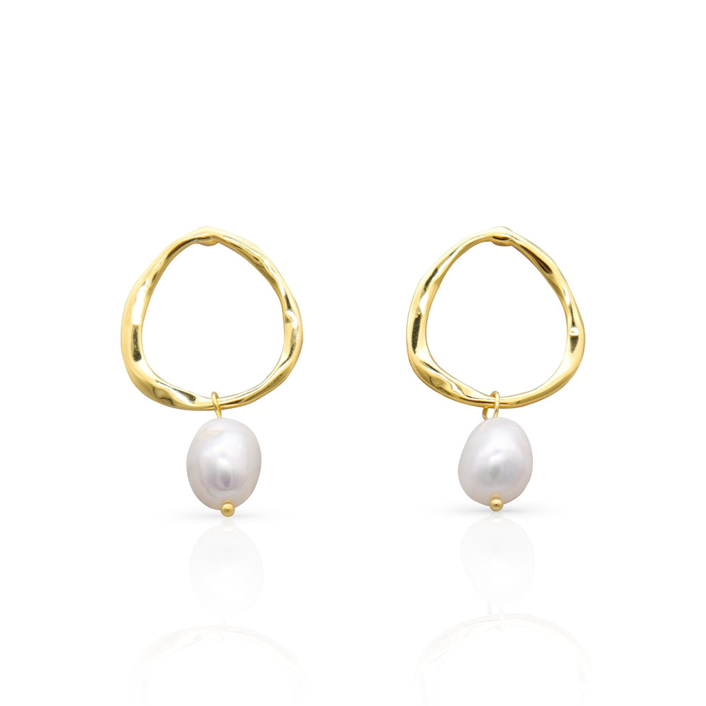 SEASHELL GOLD PEARL EARRINGS - Lolomo!